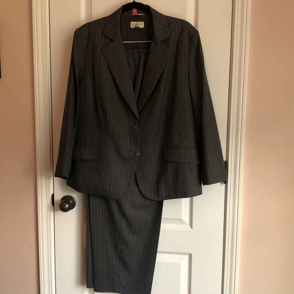 Talbots Gray Pinstripe Pant Suit 18w/16w